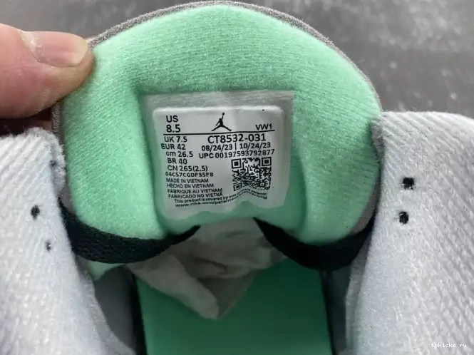 Reps TB Green Air Jordan Glow CT8532-031 3 0518